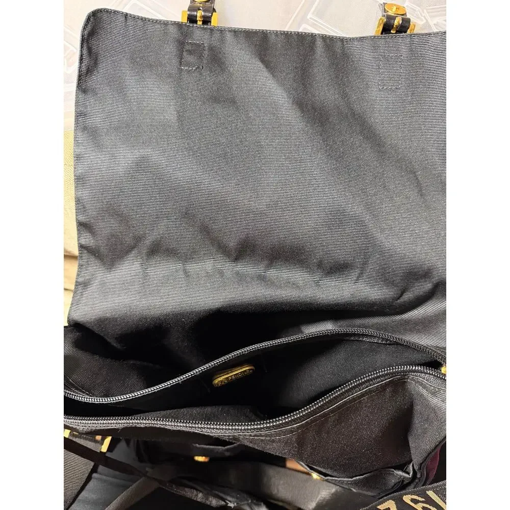 Fendi Messenger Bag AUTHENTIC Black Shoulder Crossbody Nylon EXCELLENT Condit
